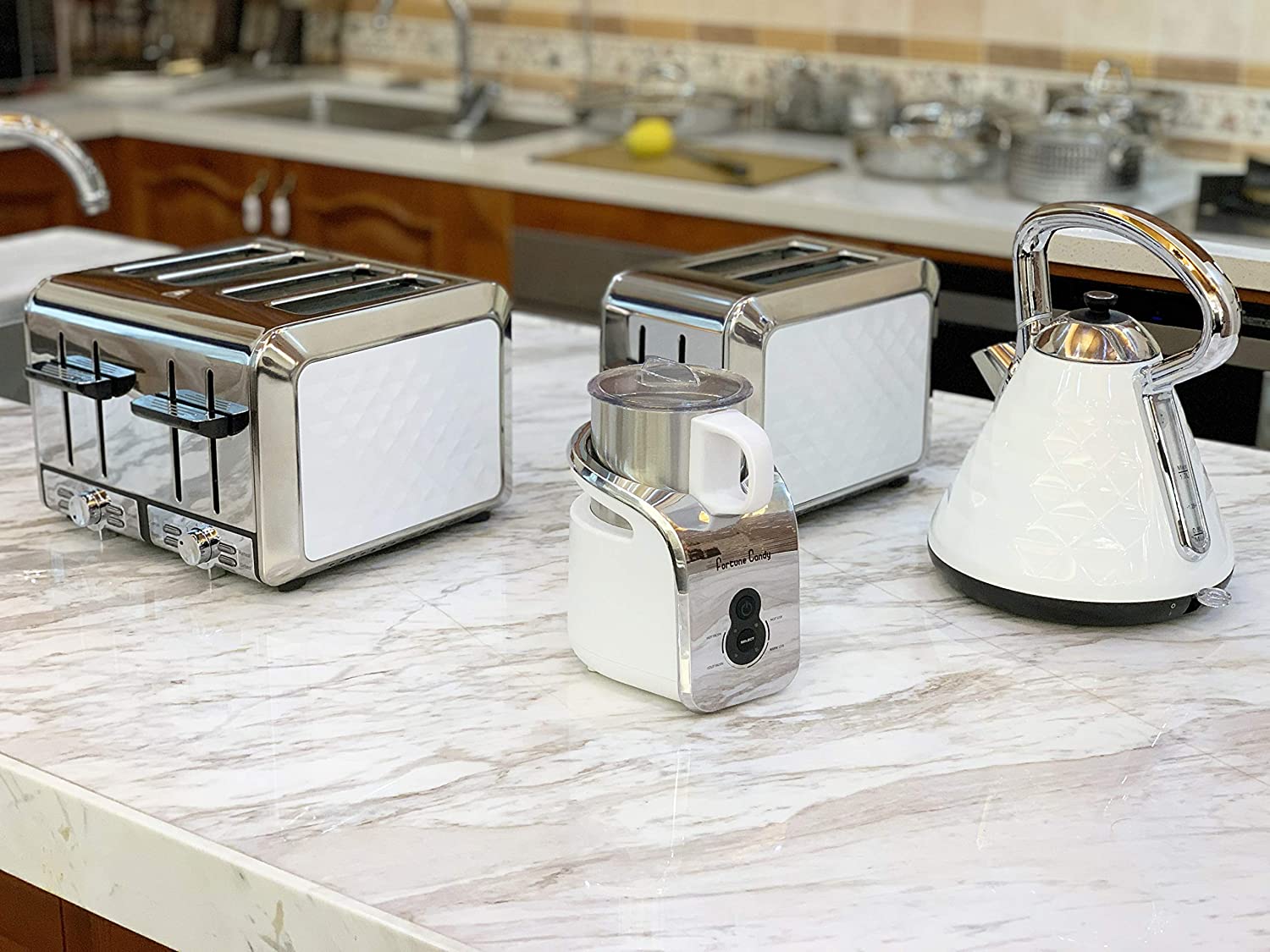 Fortune Candy KST012 4-Slice Toaster, Stainless Steel Housing, 7 Shade Settings, Extra Wide Slots for Bagels, 11 L x 10.8 W x 7.4 H inches, Diamond Pattern, White